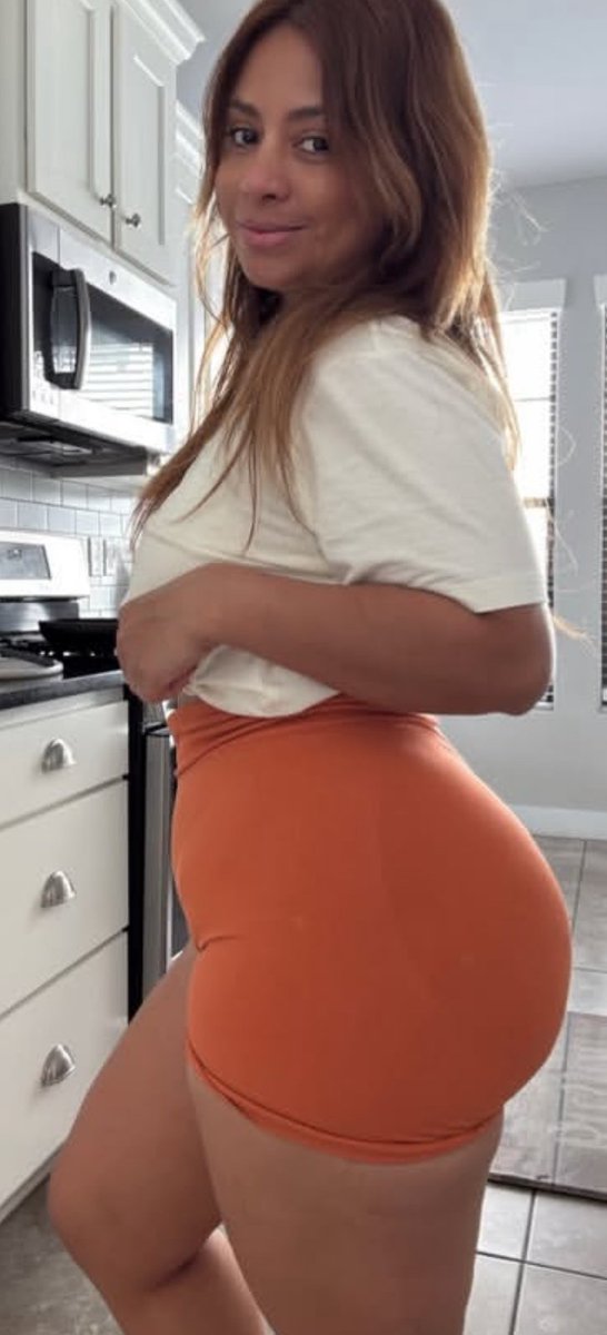 BrittanyAm29059's tweet image. Took it earlier this morning after done with my daily routine #gymgirl #gymmotivation #gymrat #FTTB #gymnastics