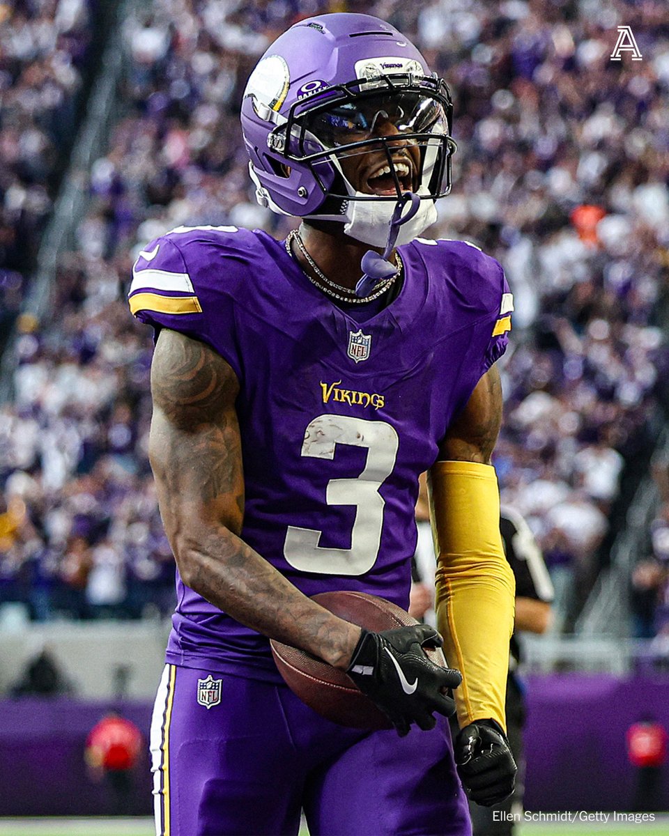 Alec Lewis tweet media