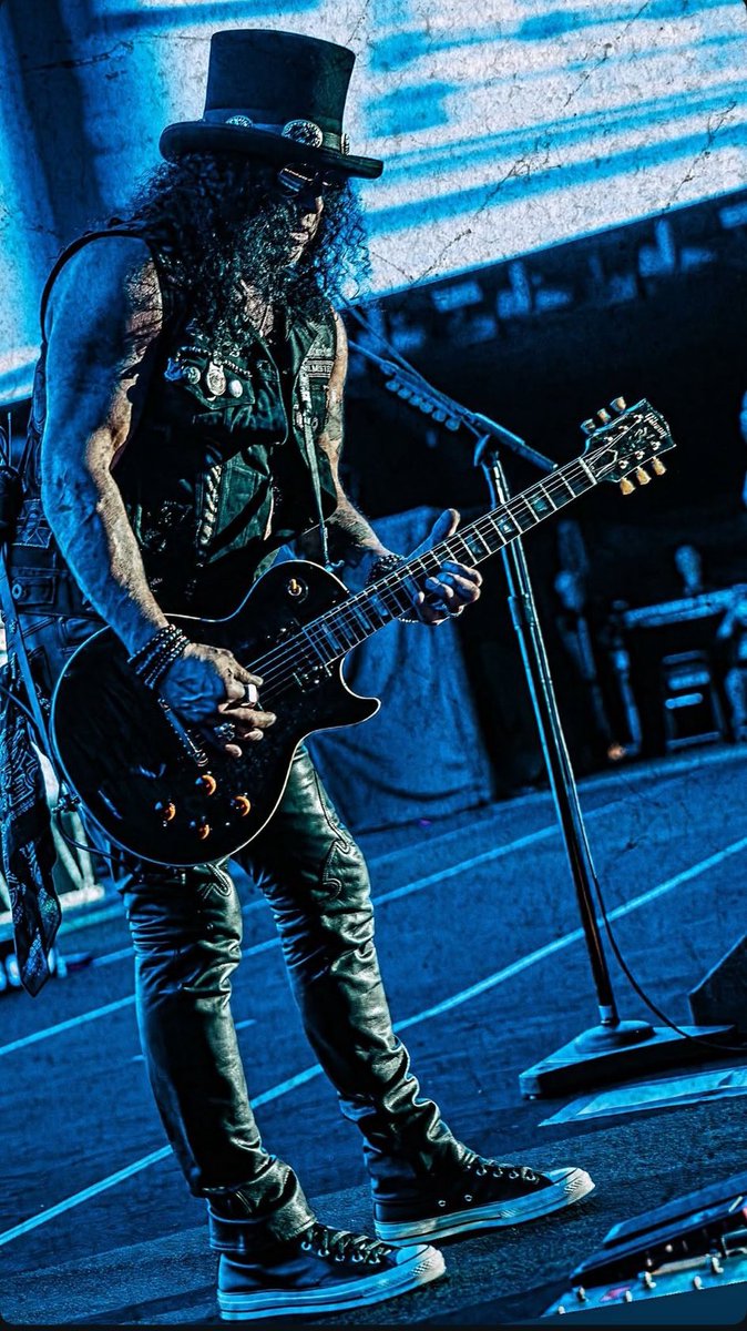 Slash Updates tweet media