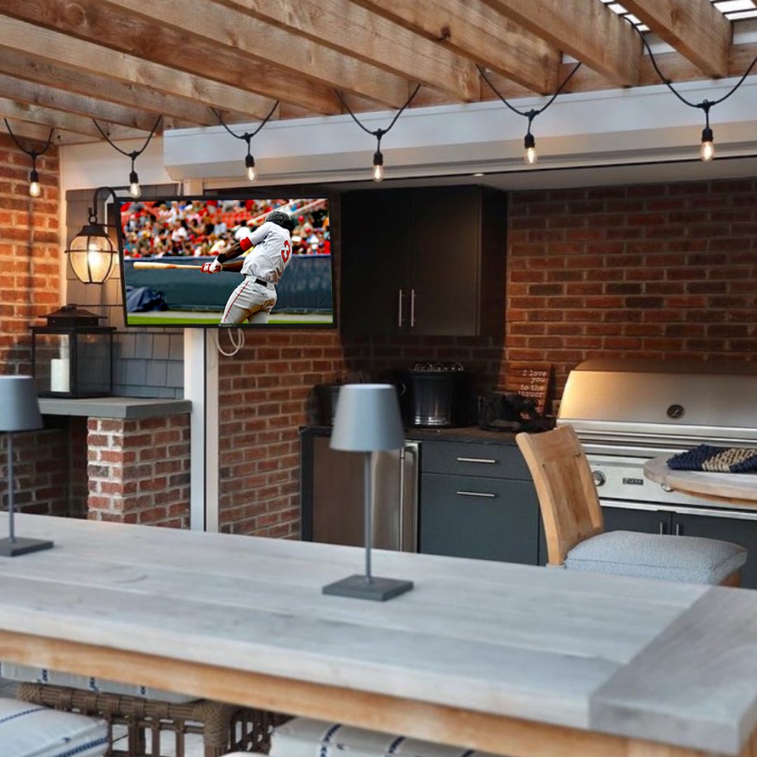 SunBriteTV tweet media