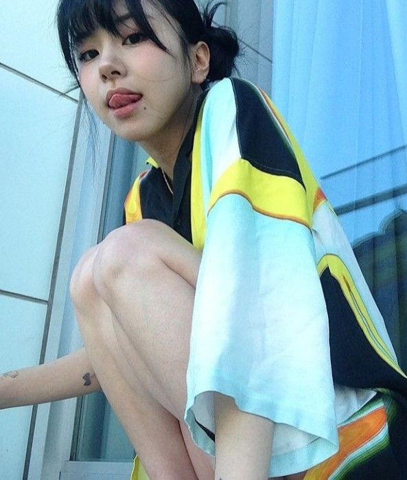 hourly chaeyoung 🫧 tweet media