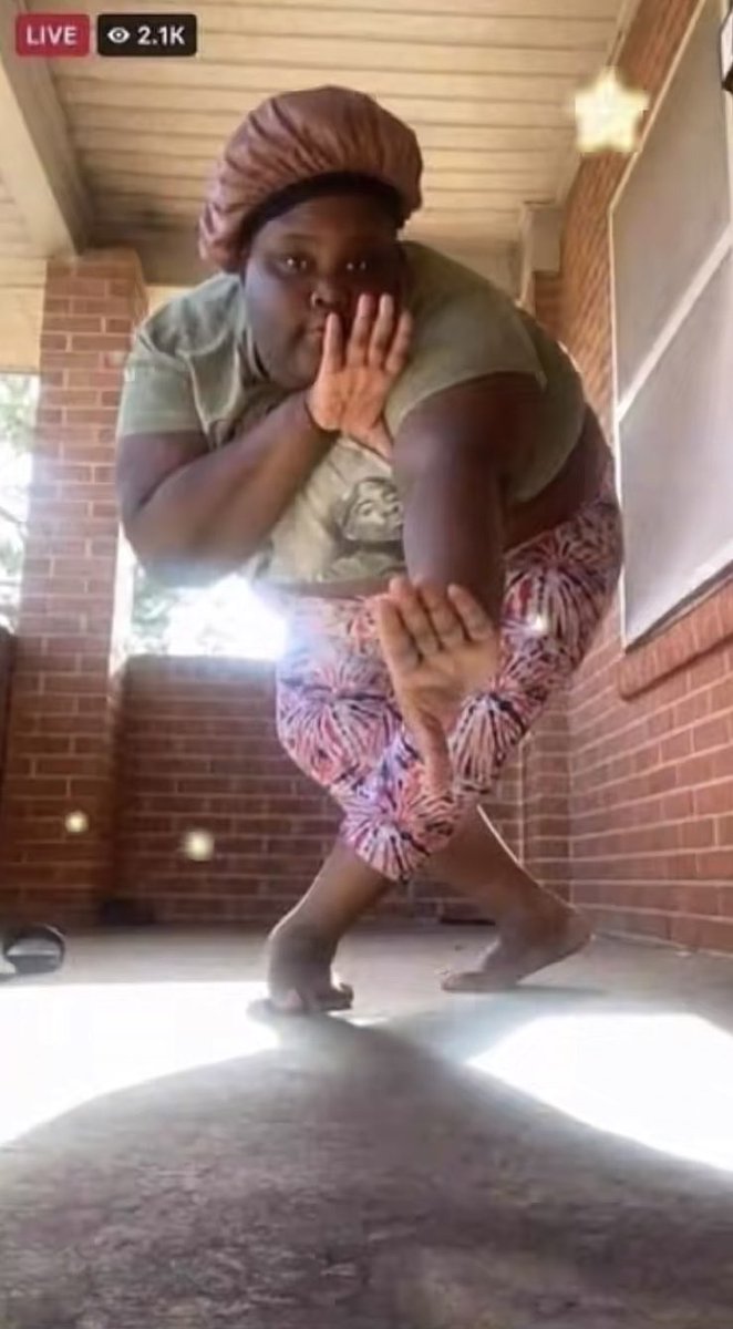 MeVsWorld 𓆩♡𓆪 tweet media