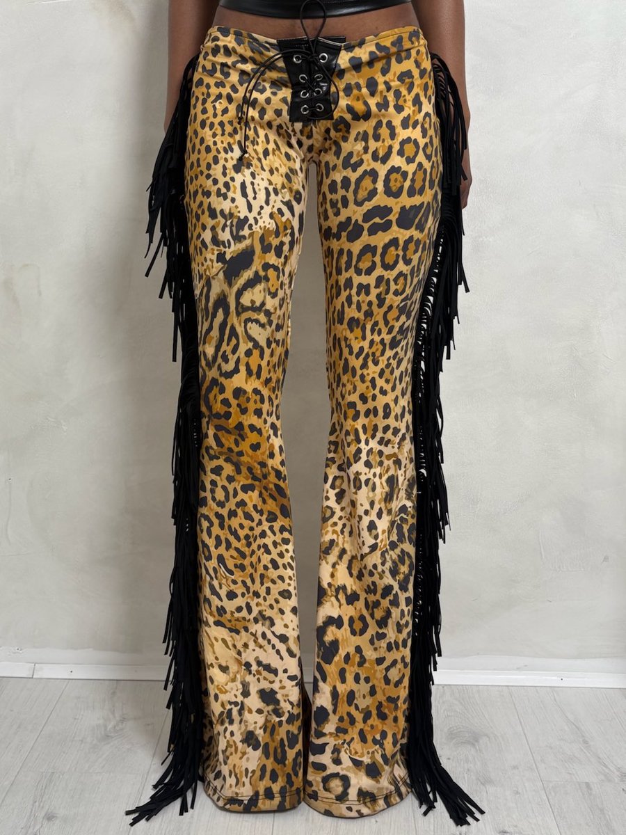 BadGyalBlu tweet media