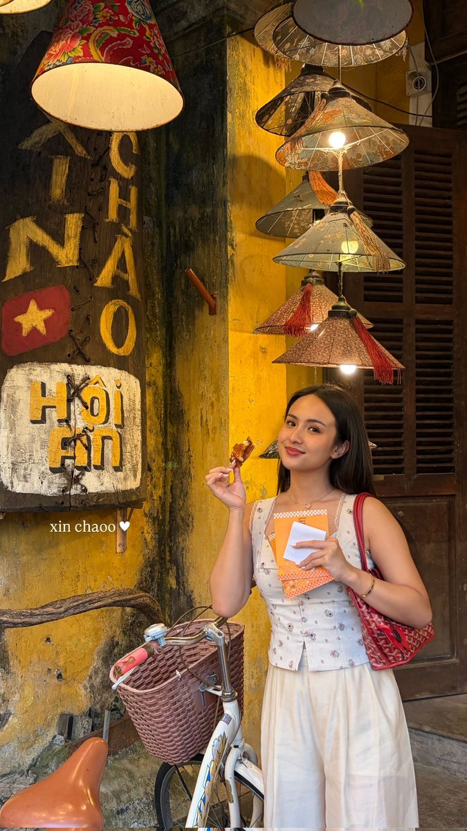 ultramandayat's tweet photo. ng hanoi vietnam 🇻🇳 https://t.co/oAJXof6OSC