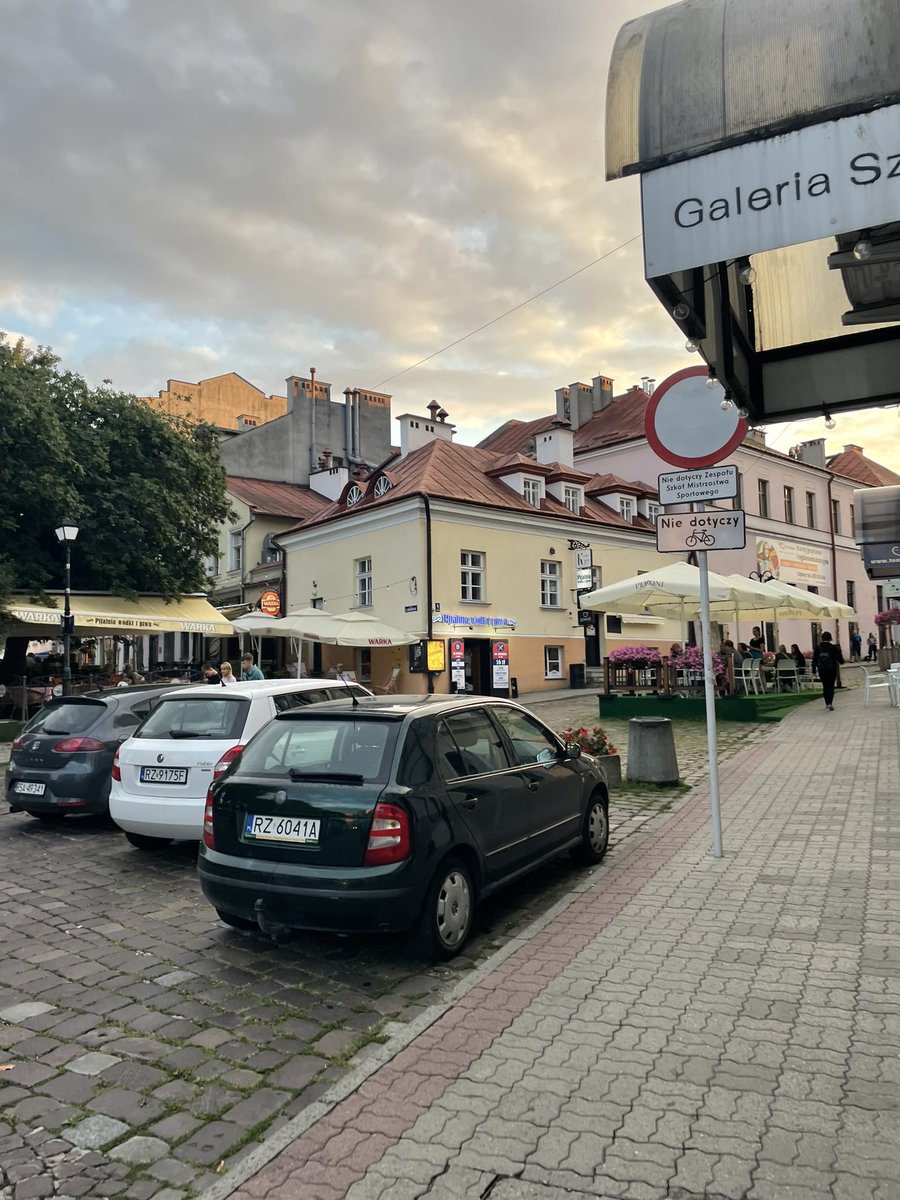 switchonadrac tweet media