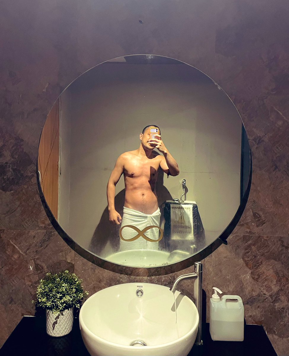 Valentino tweet media