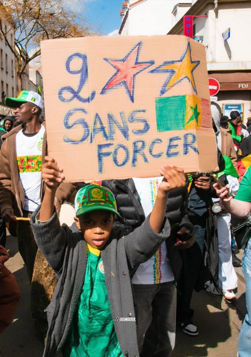 Momo🇸🇳⭐️⭐️ tweet media