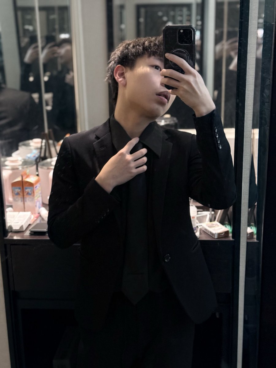 BoBo_406's tweet photo. 誰要匡我一天😘❤️ https://t.co/7kihNdsSnF