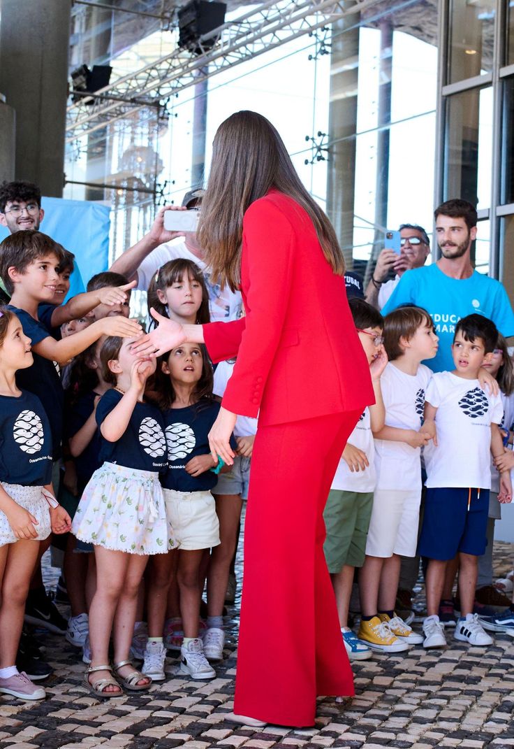 princess0Leo's tweet image. Princess Leonor 👑 who loved by her people 😘💝 #Princess #Leonor #Spanish #Spain