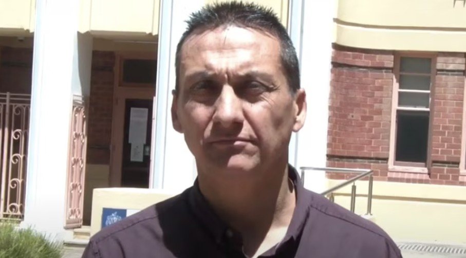 TracTerrorism's tweet image. After a 7-month manhunt, #SovereignCitizen fugitive Dezi Freeman, linked to the death of 2 police officers, has been shot dead following a 3-hour standoff in #Victoria, #Australia. 
Read more: trackingterrorism.org/chatter/sovere…