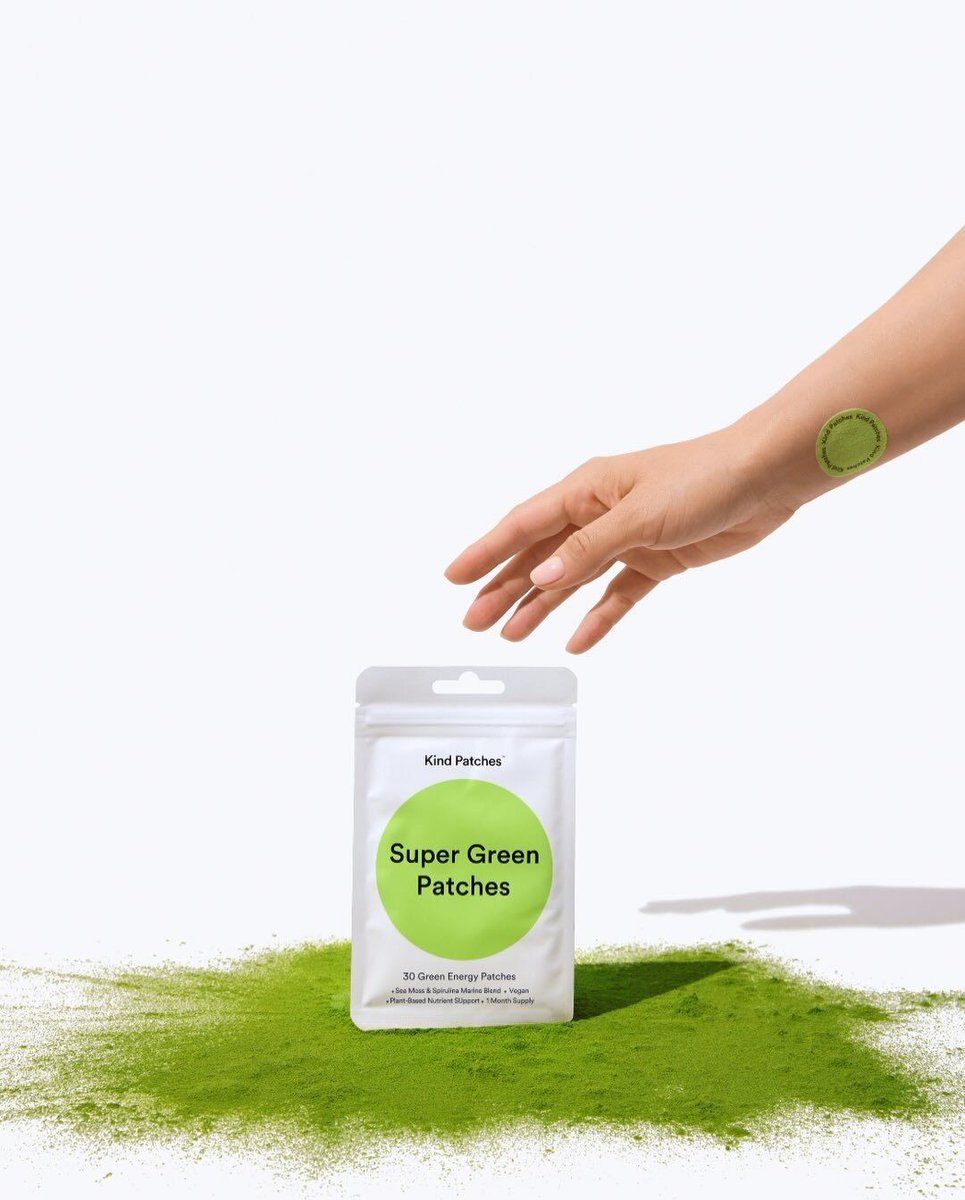 The Review Wire tweet media