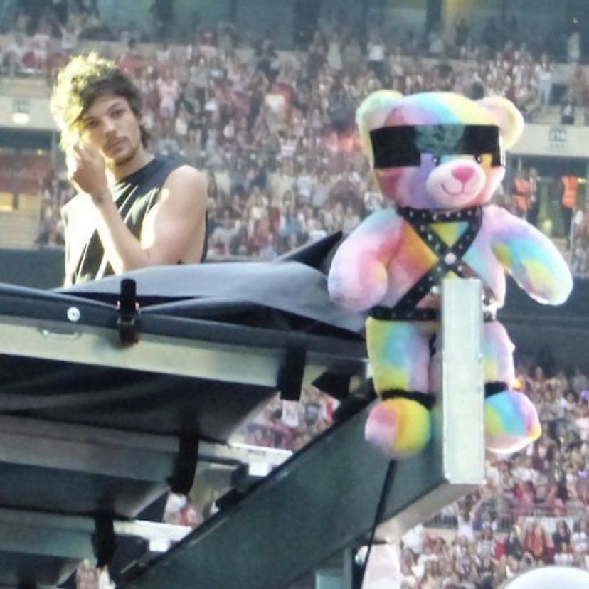 the dagger⟢ 🏳️‍🌈 tweet media