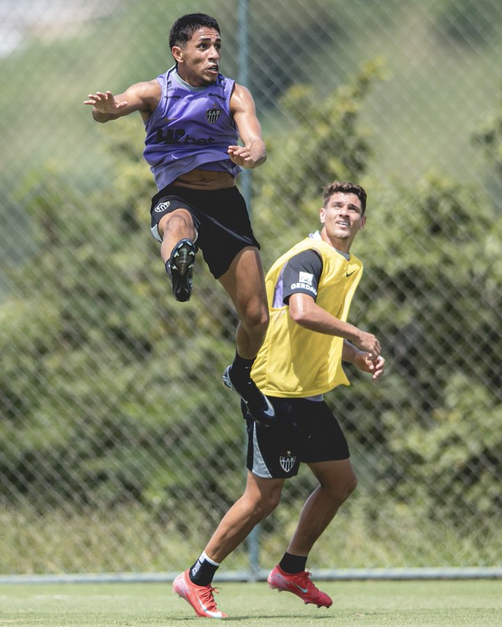 Dz ᶜᵃᵐ tweet media