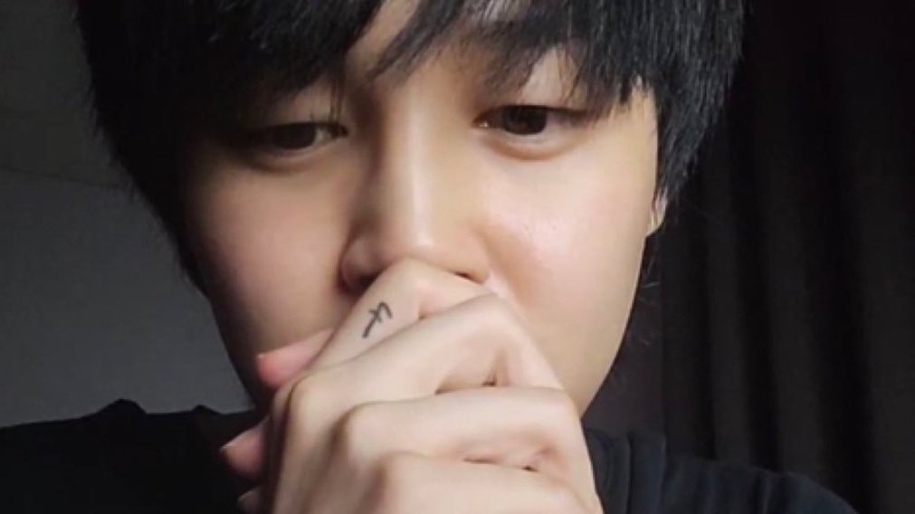 ele ☀︎☽ tweet media