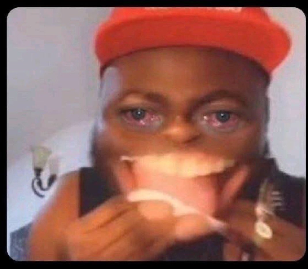 Jaro4x's tweet image. Me sef wan buy G-Wagon wey I go dey drive for 18 years despite making $200k a week #humility