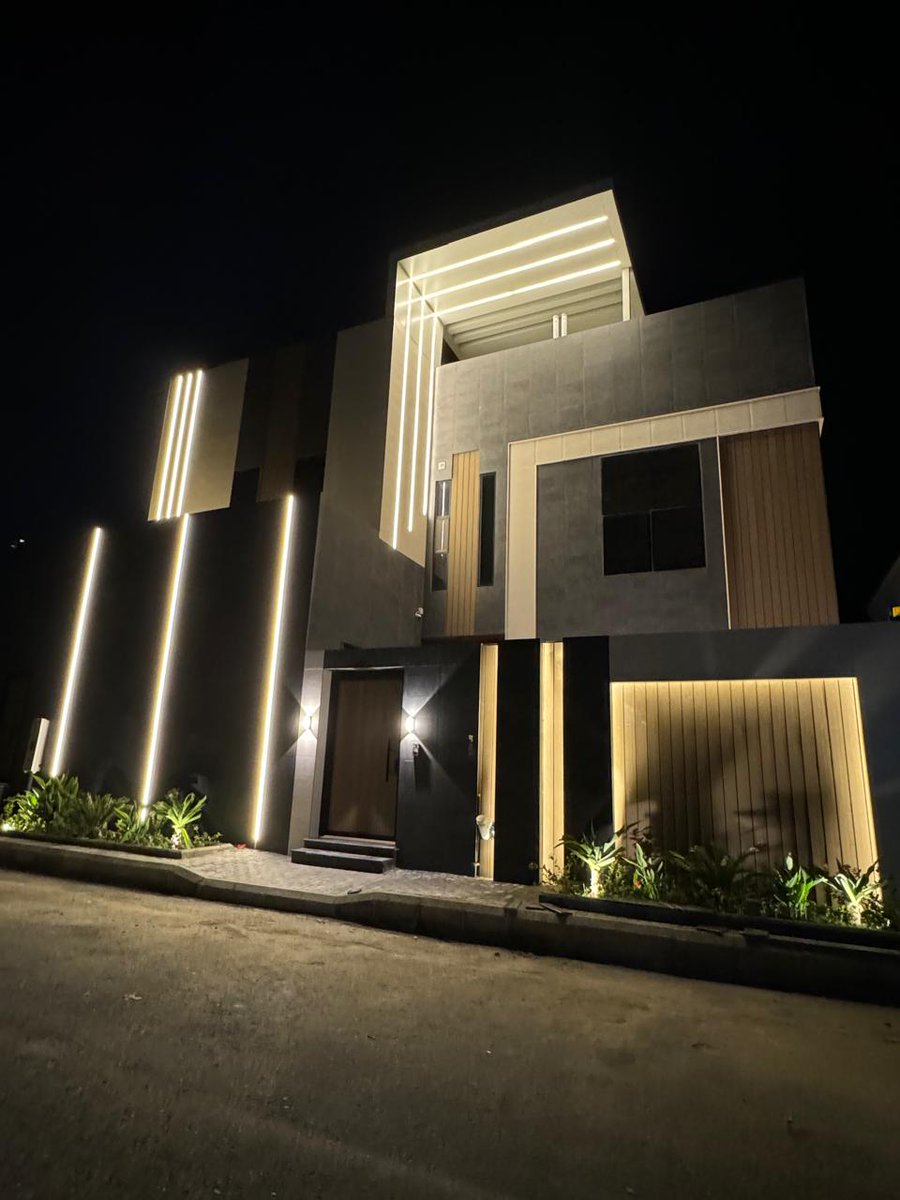 المـرتبة الأولى لإدارة المـشاريع tweet media