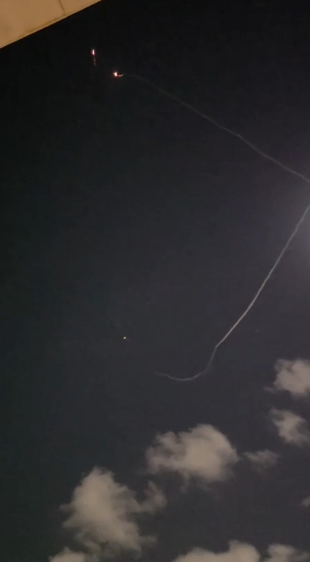 NEUTRINO tweet media