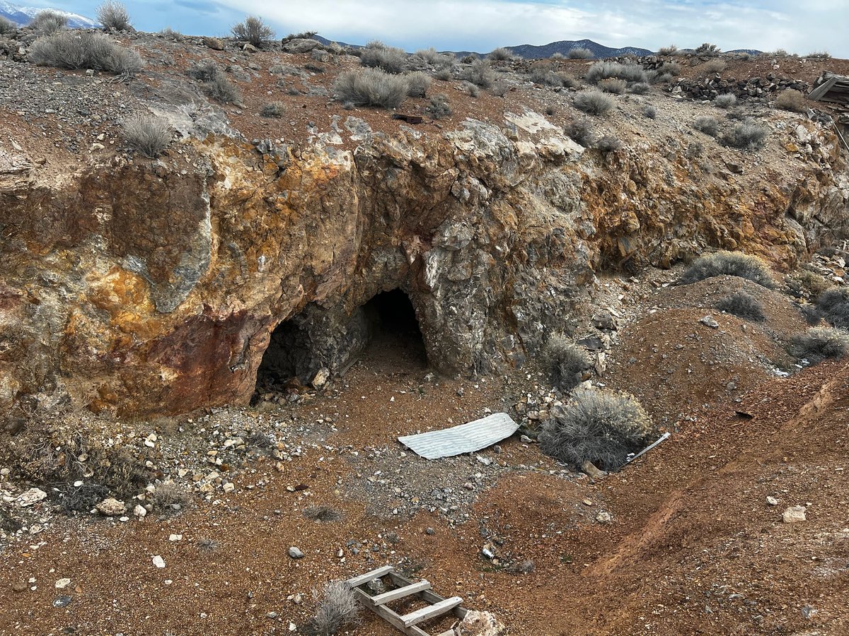 XcanaCorp's tweet photo. Q4 2025 Financials and Disclosures have been uploaded to @OTCMarkets : $XCPT 

Link 🔗: https://t.co/nODNKfUO8j

#Nevada #CriticalMinerals #Exploration #Nickel #Copper #Cobalt https://t.co/QP5NxMAl0d