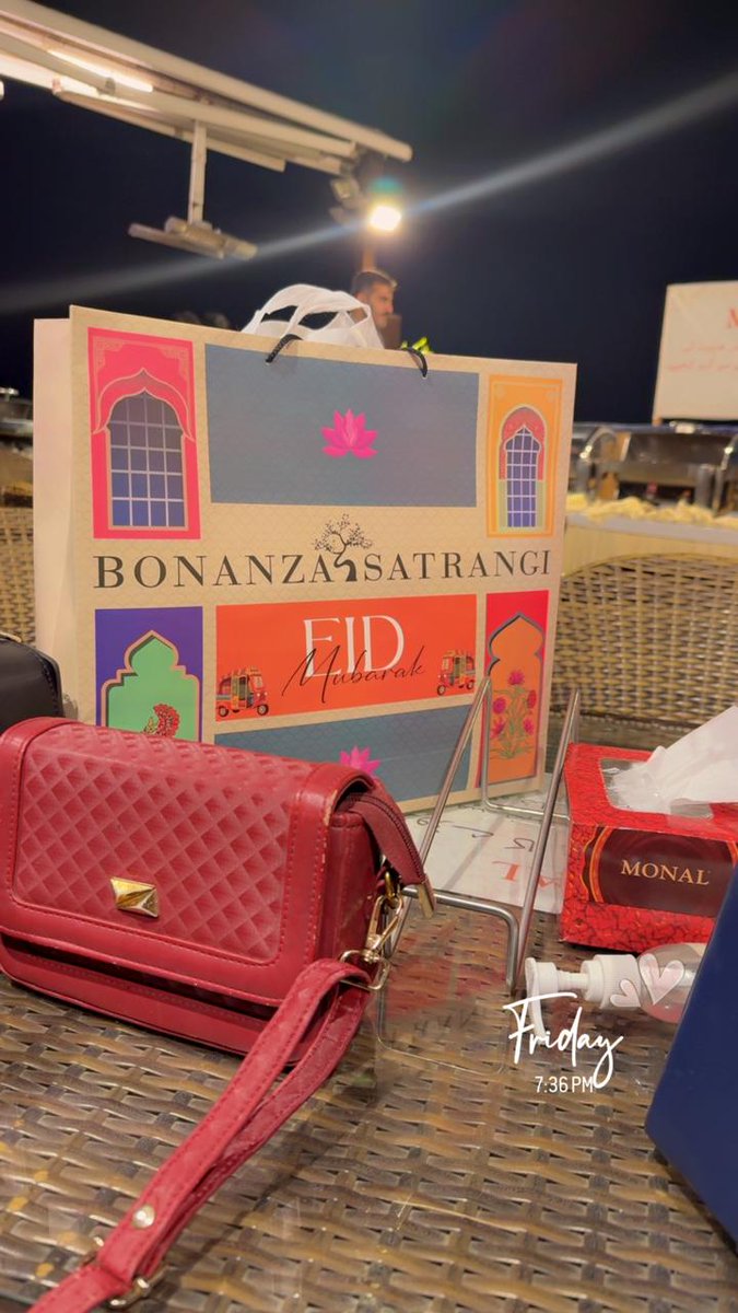 Blue Sapphire tweet media