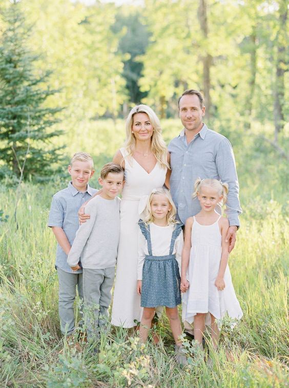 White Knight tweet media