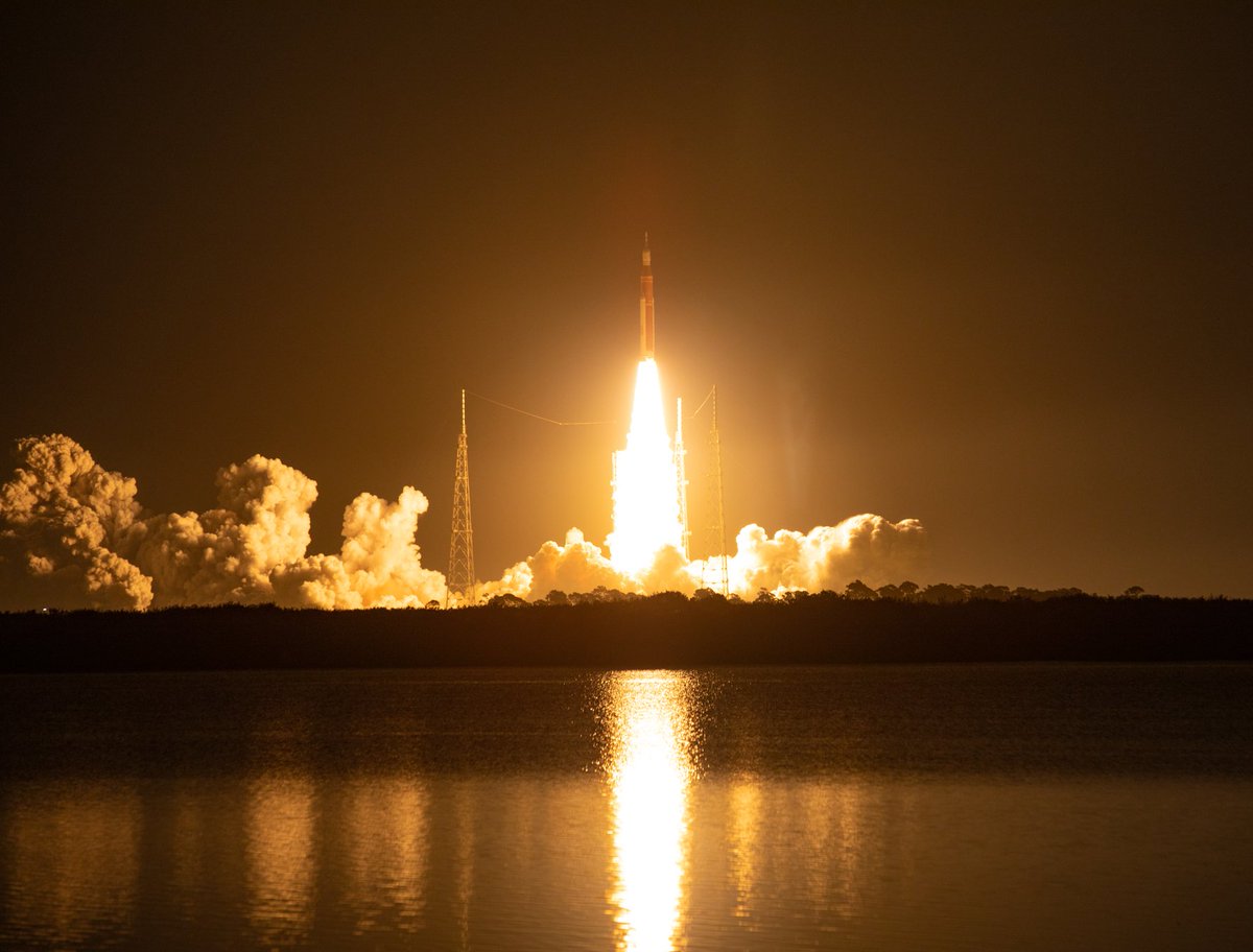 Boeing Space tweet media