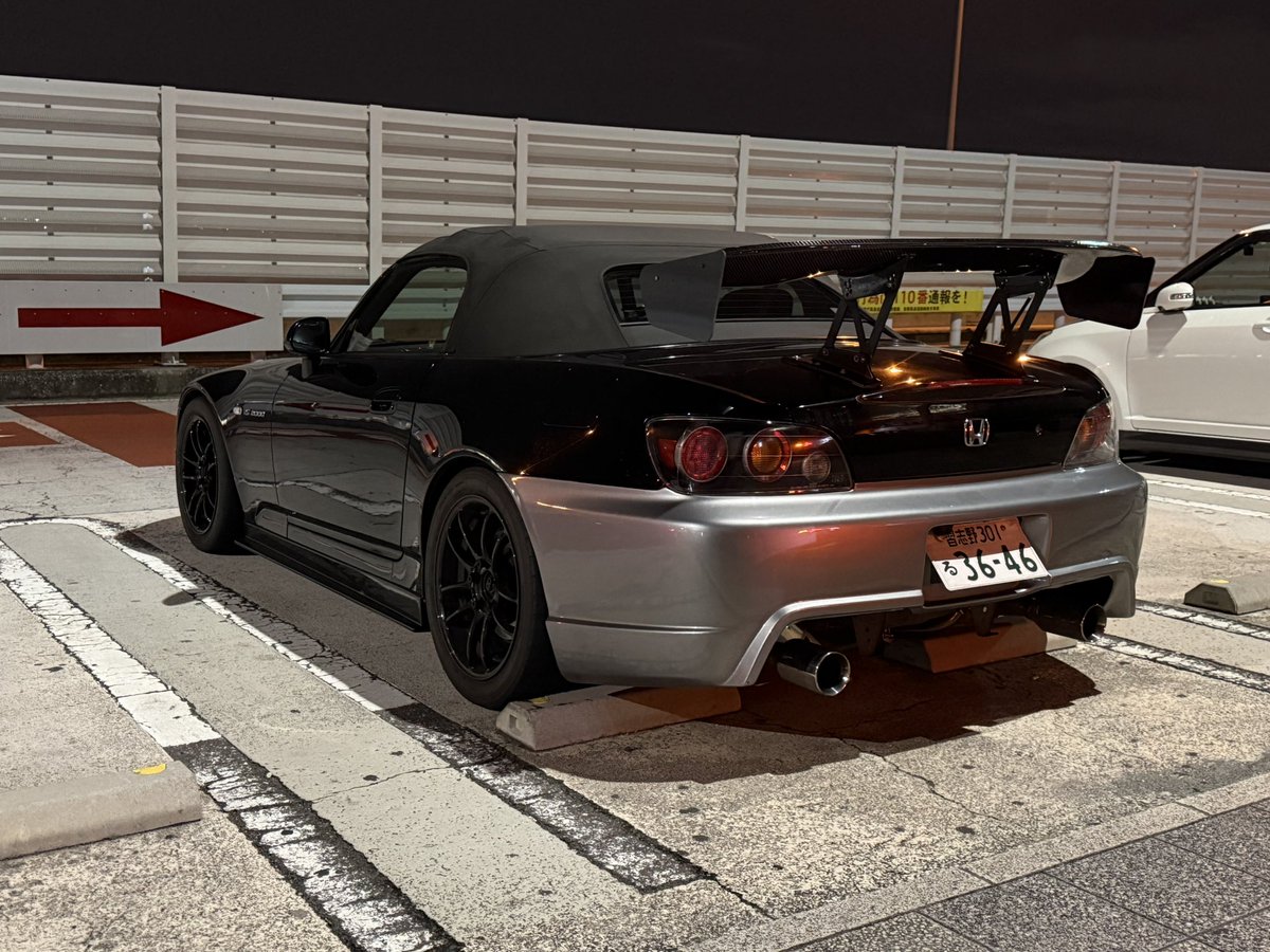 おかちー tweet media