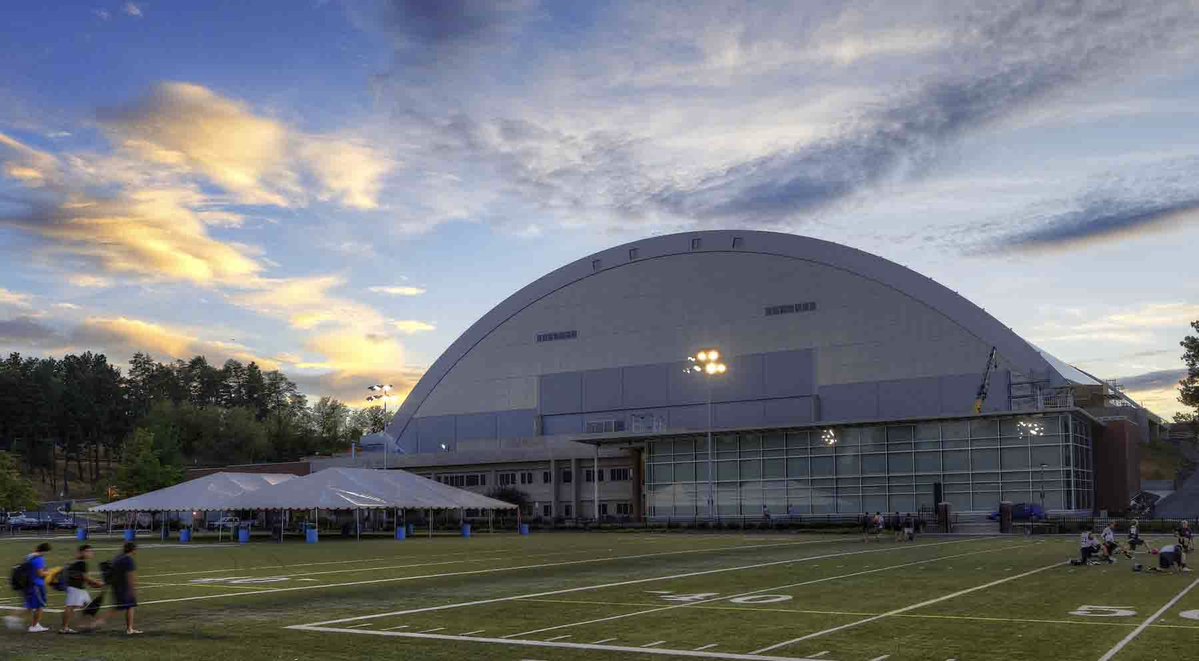 Kibbie Dome tweet media