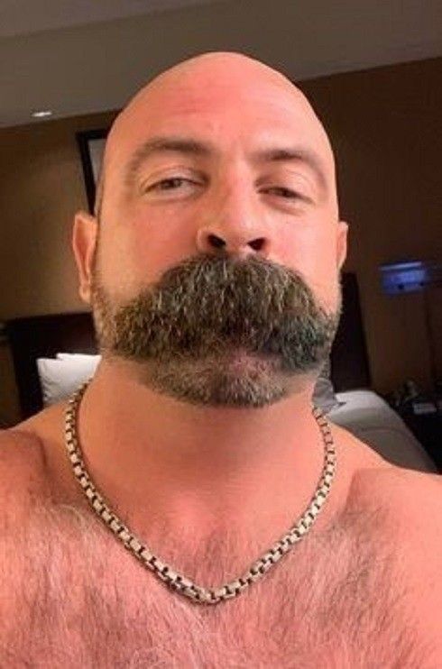 Truck driver tweet media