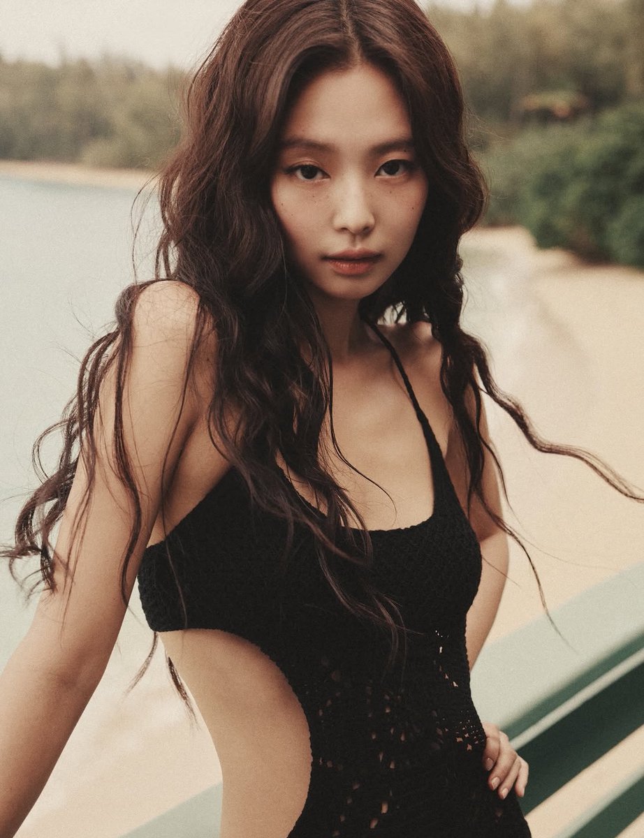 JENNIE NEWS tweet media