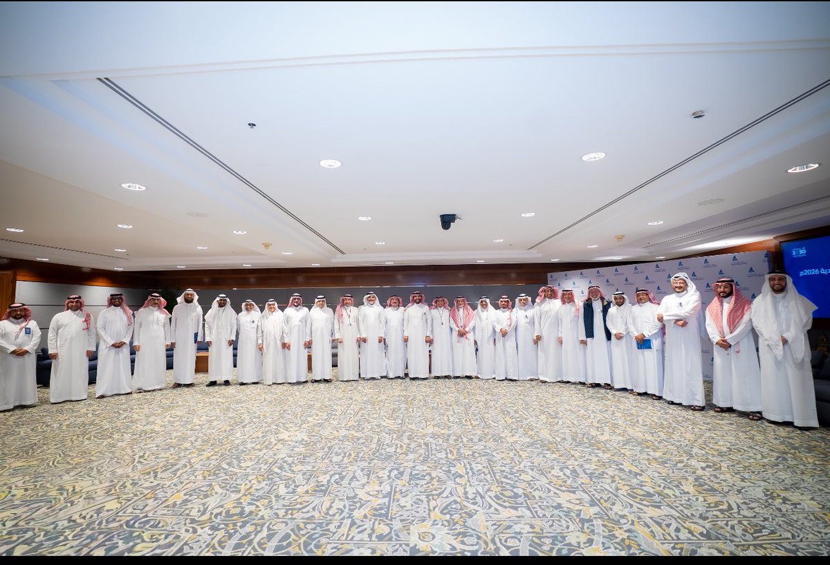 في أجواء تنظيمية مميزة، انعقد اجتماع الجمعية العمومية العادية الأول لجمعية قدوات لكبار السن يوم الأحد الموافق 29/3/2026م، حيث جرت مناقشة أعمال الجمعية وتقاريرها للعام 2025م، إلى جانب البنود المدرجة على جدول الأعمال، بما يعكس نهج الجمعية في العمل المؤسسي، ويؤكد حرصها على الحوكمة