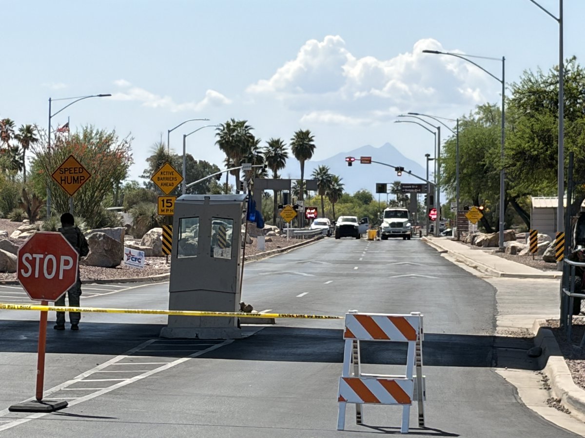 KOLDNews's tweet image. #BREAKING Main gate of Davis-Monthan Air Force Base in #Tucson closed following incident &amp;gt;&amp;gt; tinyurl.com/2kxpw2w6?utm_s…