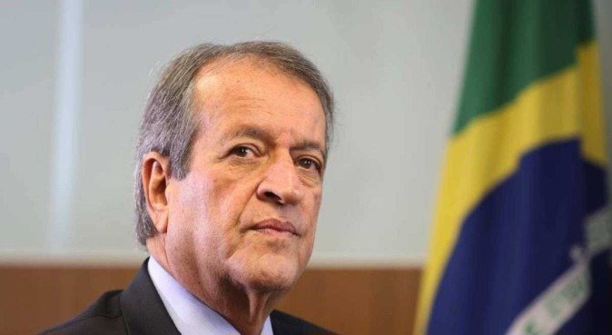 RT do Brasil tweet media