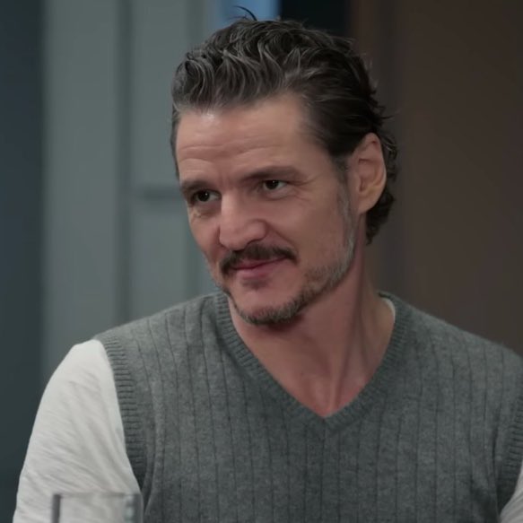 𝐳𝐨𝐞 tweet media