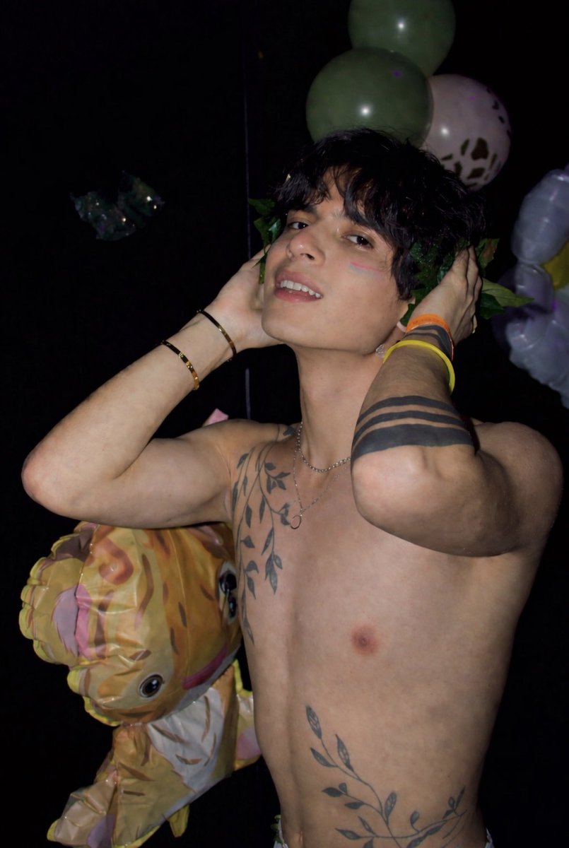 Padrísima la #twinkifiesta16 
Una energía increíble, twinks muy ricos y la convivencia 10/10 
<a href="/twinkifiesta/">Twinki-Fiesta</a> siempre luciéndose 🌸