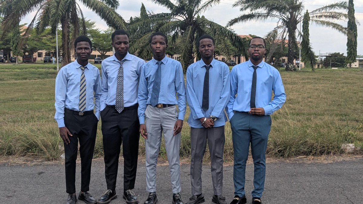 DVM_2027's tweet photo. Thought I was done? Nah. 
Pictures with our men and women rocking blue?Blue vibes, big energy 💙✨ https://t.co/6cyZOaT29C