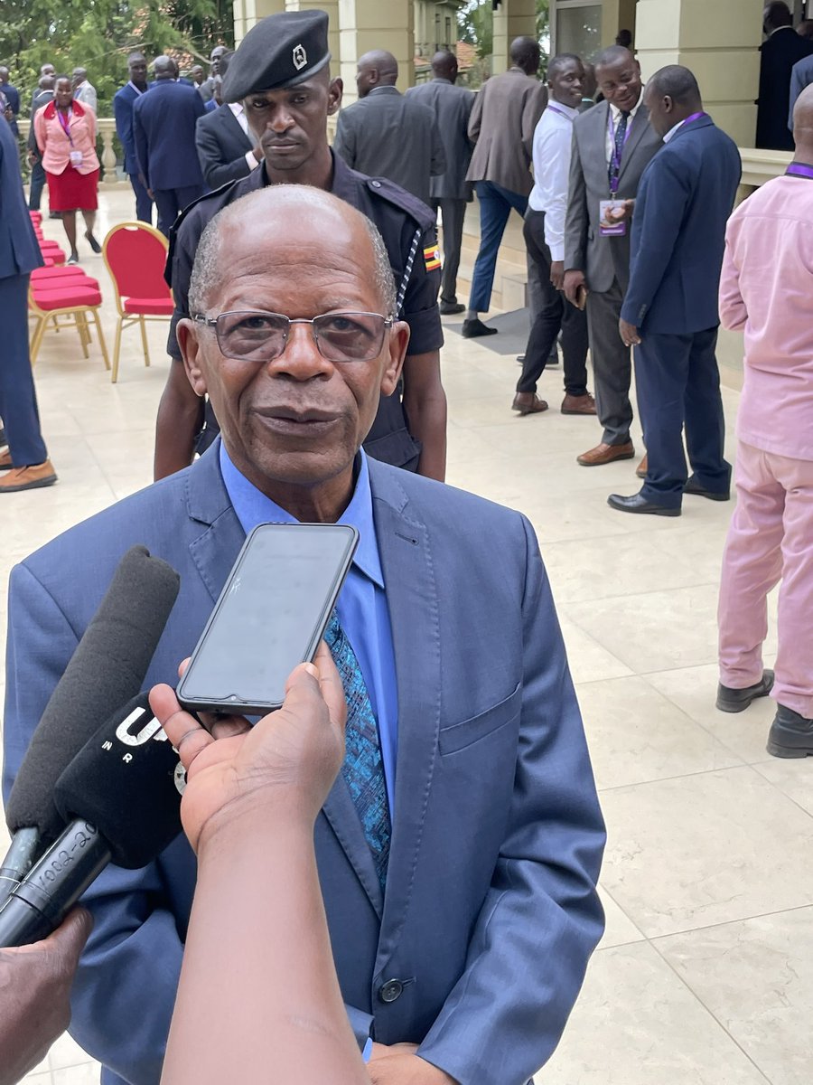 Hon Dr JC Muyingo Live tweet media