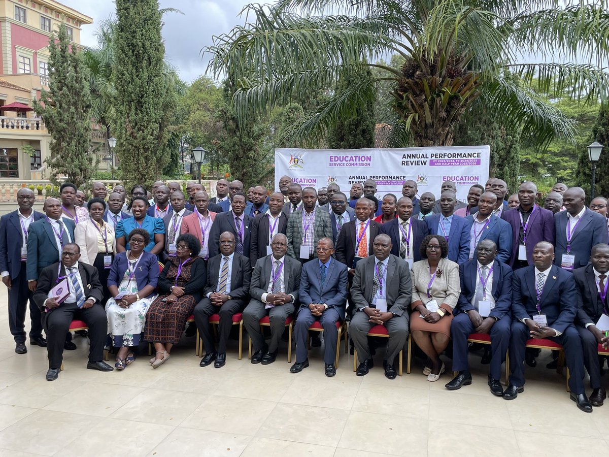 Hon Dr JC Muyingo Live tweet media