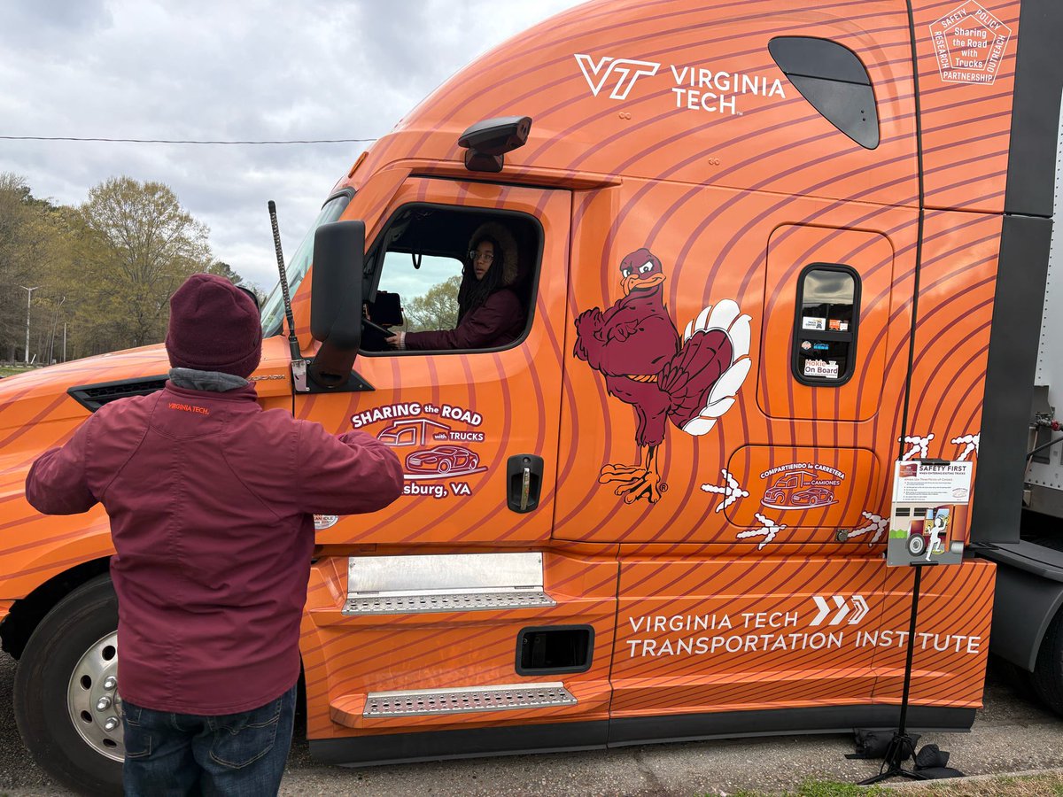 NNPSHPE's tweet photo. Students at @WarwickRaiders participate in YOVASO “Youth of Virginia Speak About Traffic Safety” while in Health/Driver Ed.

This program is in collaboration with @VSPPIO and the “Share the Road” program from @virginia_tech 

#newexperiences #driversafety #drivered #drunkgoggles https://t.co/Np5rek58jp
