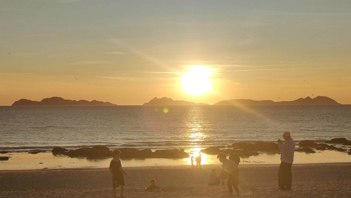 PuestadesolVigo (@puestadesolvigo) on Twitter photo 