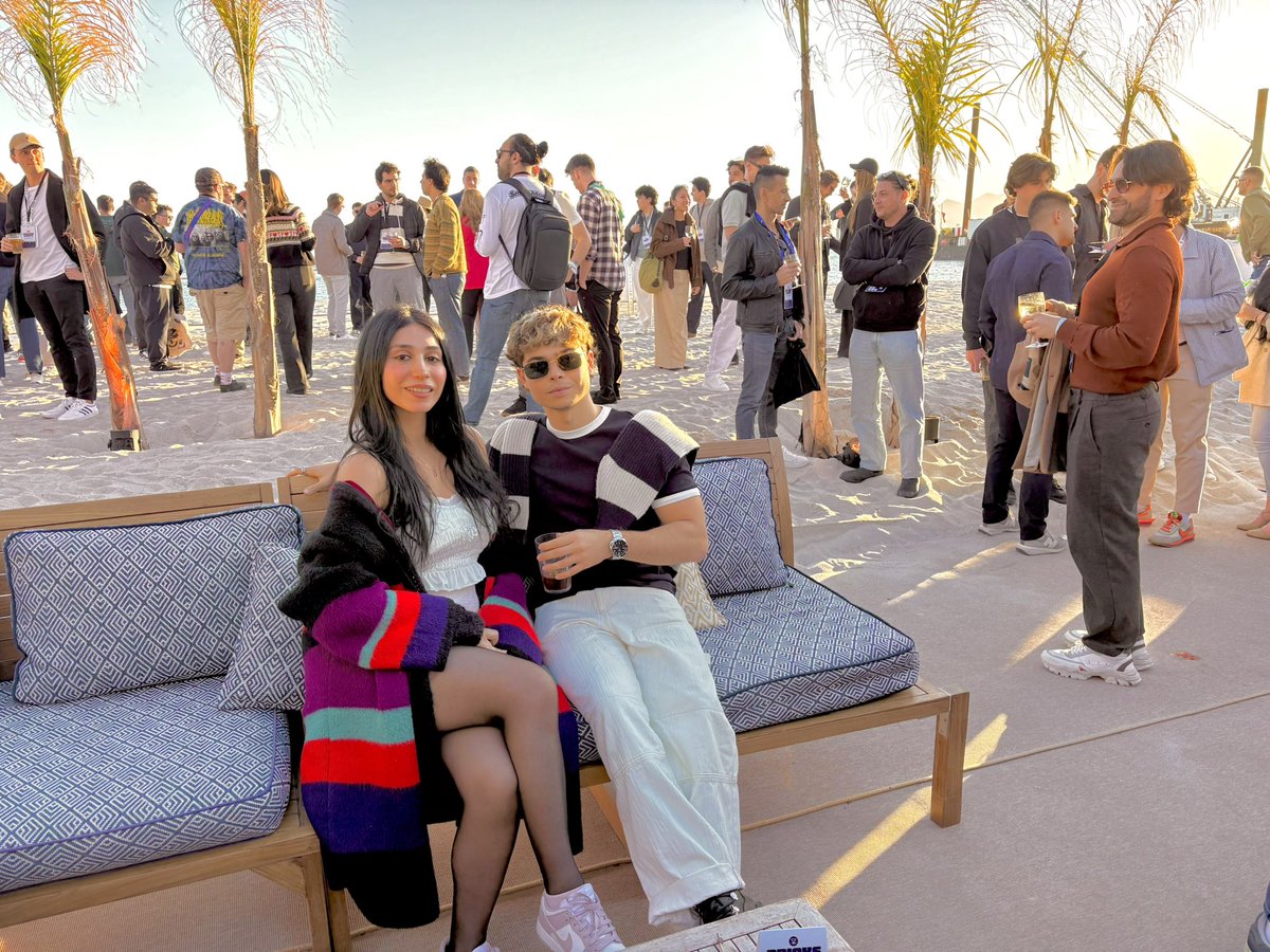 jessyfries tweet media