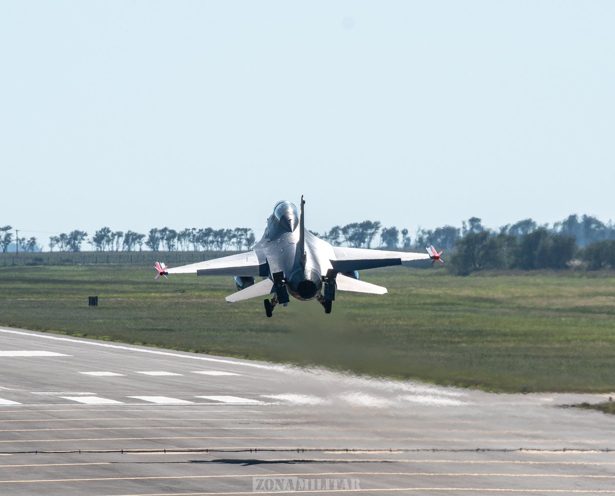 Zona Militar tweet media