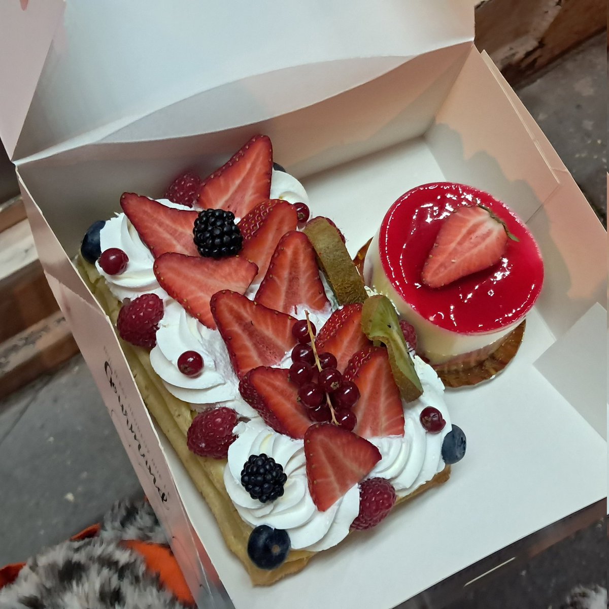 Aya ☆ミ tweet media