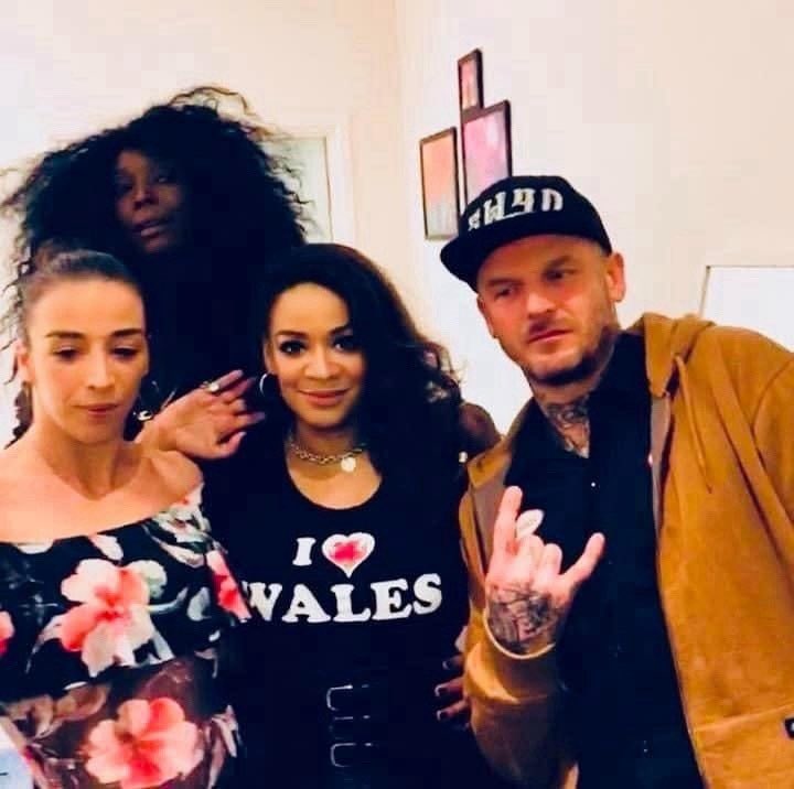 Rowetta🎙 tweet media