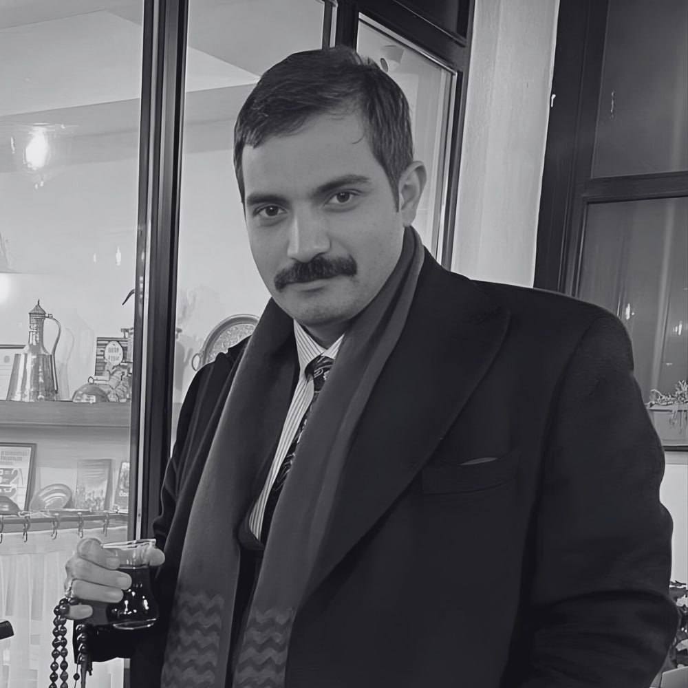 Çok ölüm gördü bu dünya ama Sinan'a yapılan kahpeliği hiç görmemişti.. Unutmayacağız, unutturmayacağız.. Bugün değilse, yarın mutlaka hesap soracağız!
#SinanAteşİçinAdalet