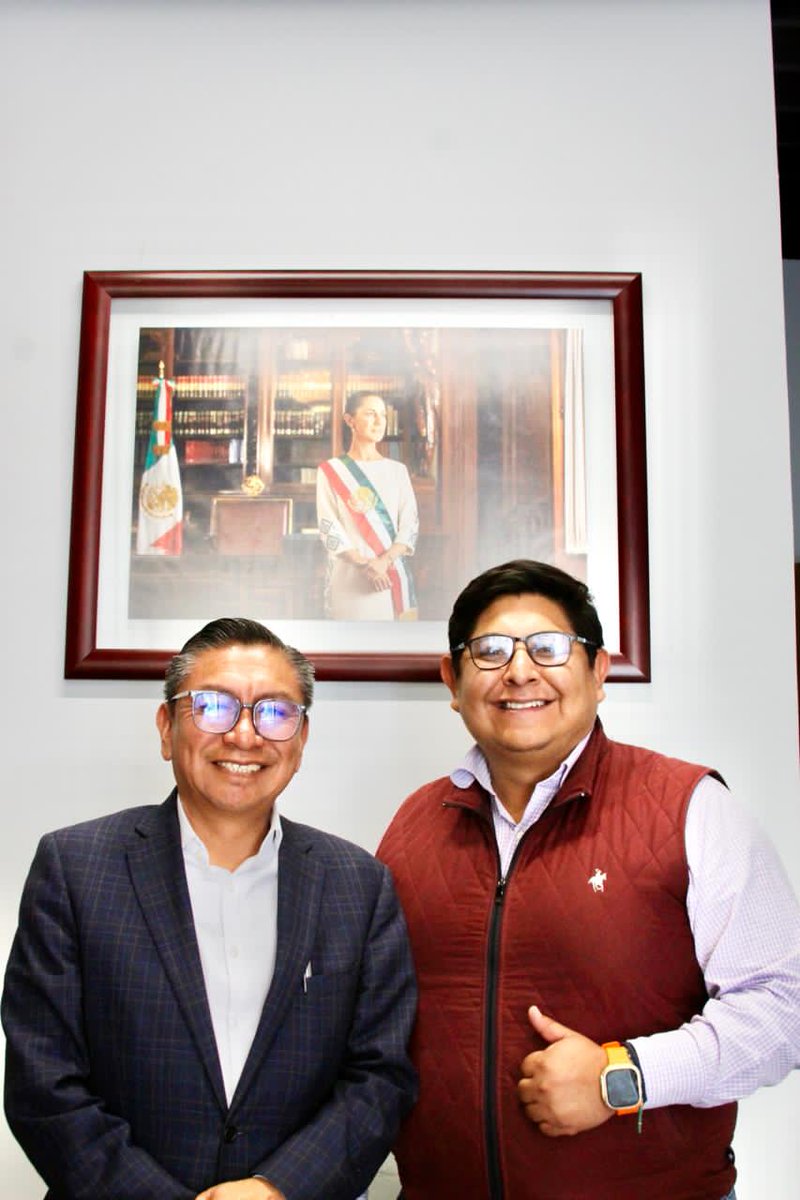 JLuis_Figueroa's tweet photo. Un gusto saludar a Emanuel Balderas, presidente de ICDEA.

Platicamos sobre cómo seguir sumando esfuerzos y empujar acciones que se traduzcan en resultados.

#FigueroaConLaGente #PorAmorAPuebla #LXIILegislatura #CongresoDePuebla https://t.co/ptC44MA4gc