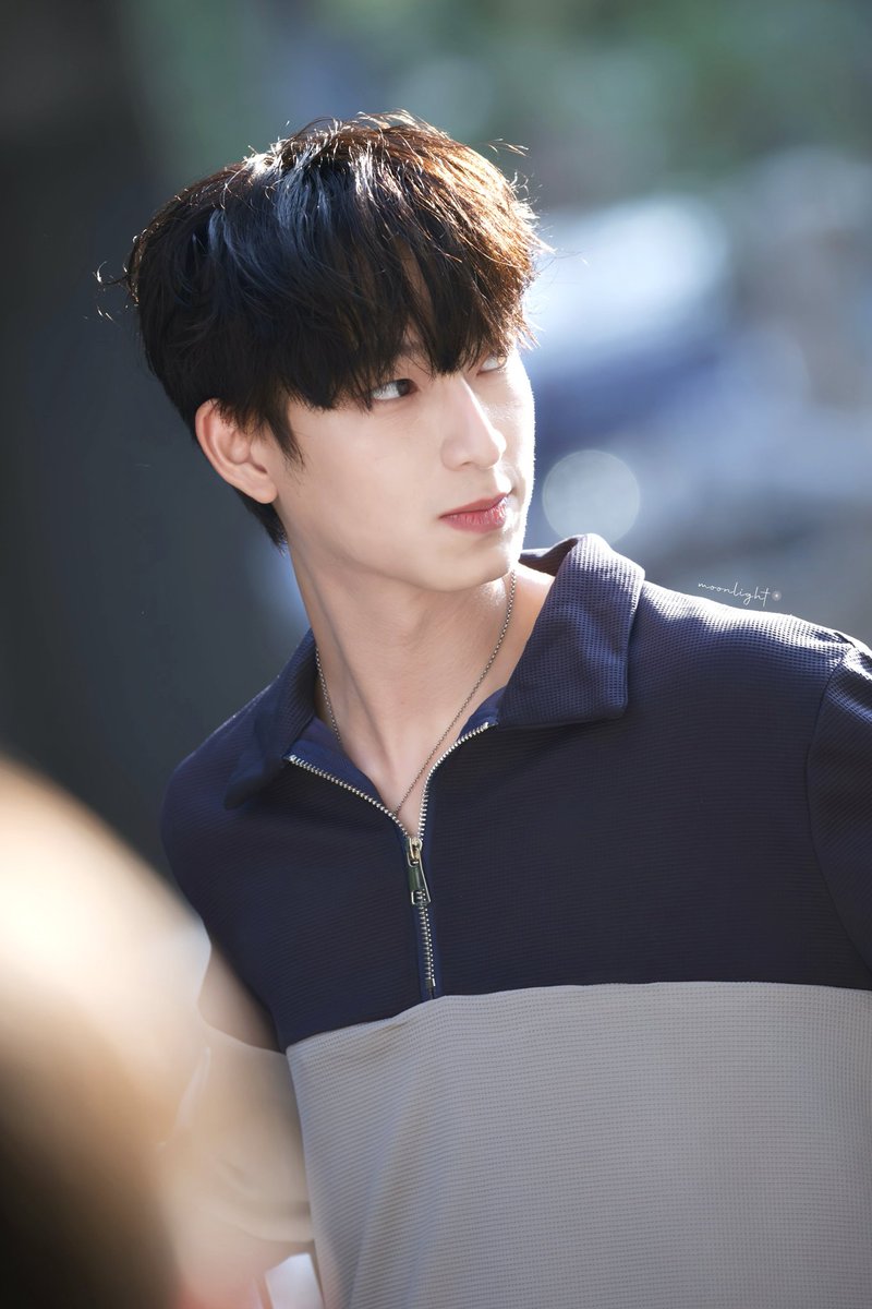 mvp_booksloverss saa🧡 tweet media