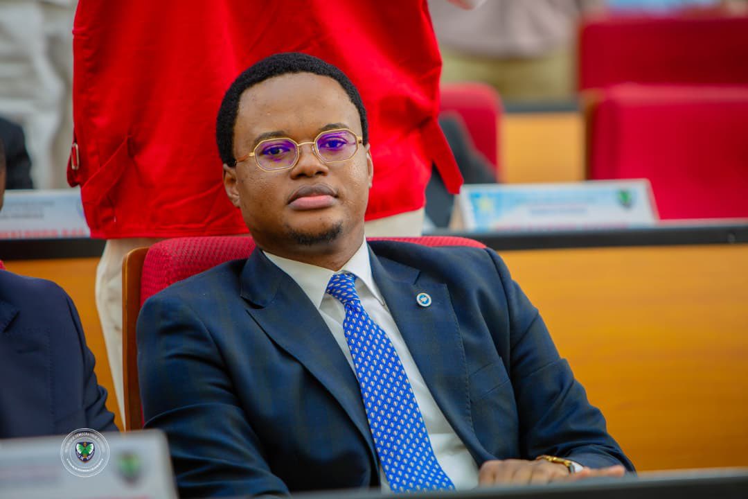 jaredpanzubbk's tweet image. #RDC #APK : Nous avons pris part, ce jour, à l’ouverture de la session ordinaire de mars à l’Assemblée provinciale de Kinshasa, marquant ainsi le début d’une période de travail consacrée aux enjeux majeurs de notre ville.

Cette session s’annonce particulièrement déterminante,