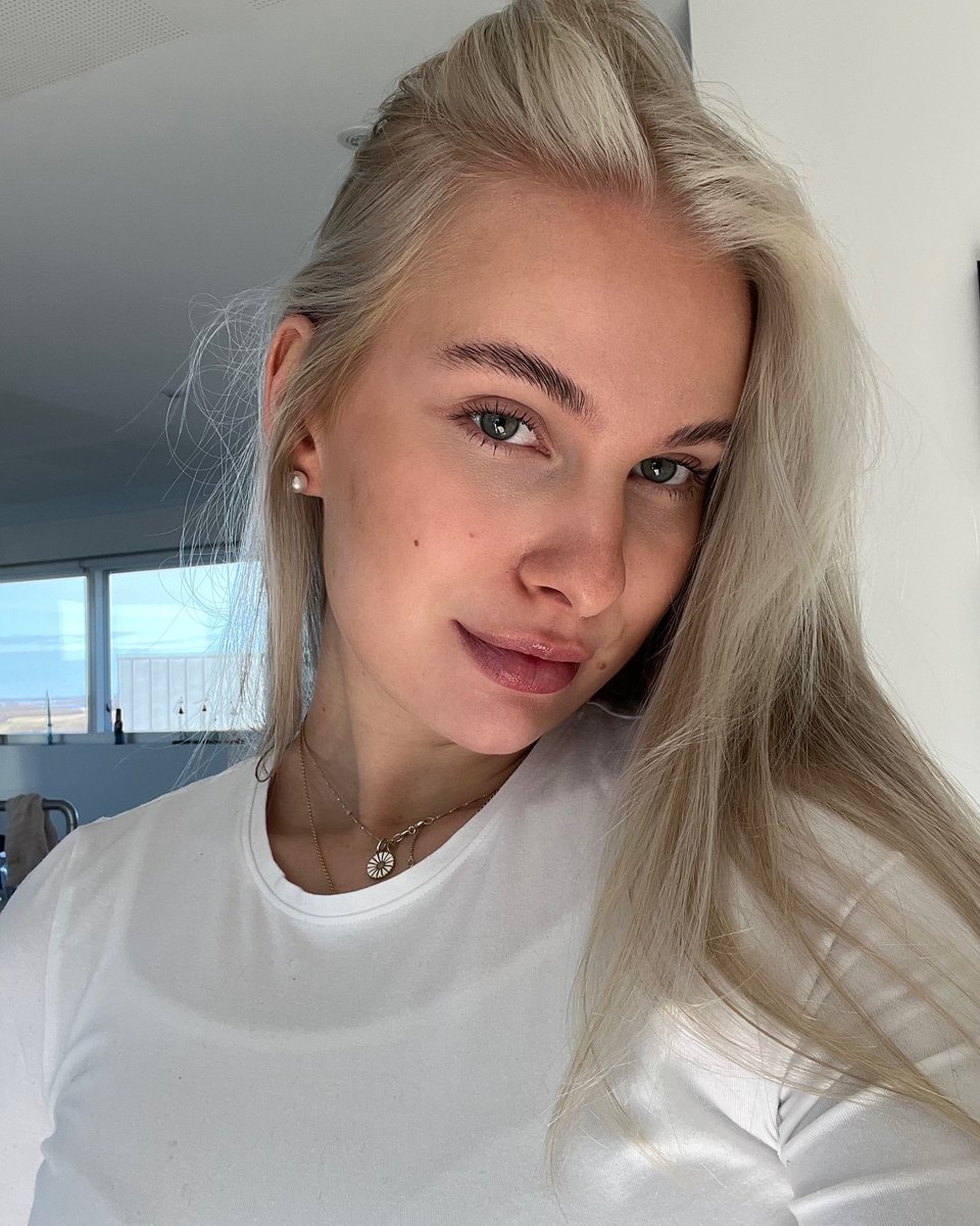 Daniella tweet media