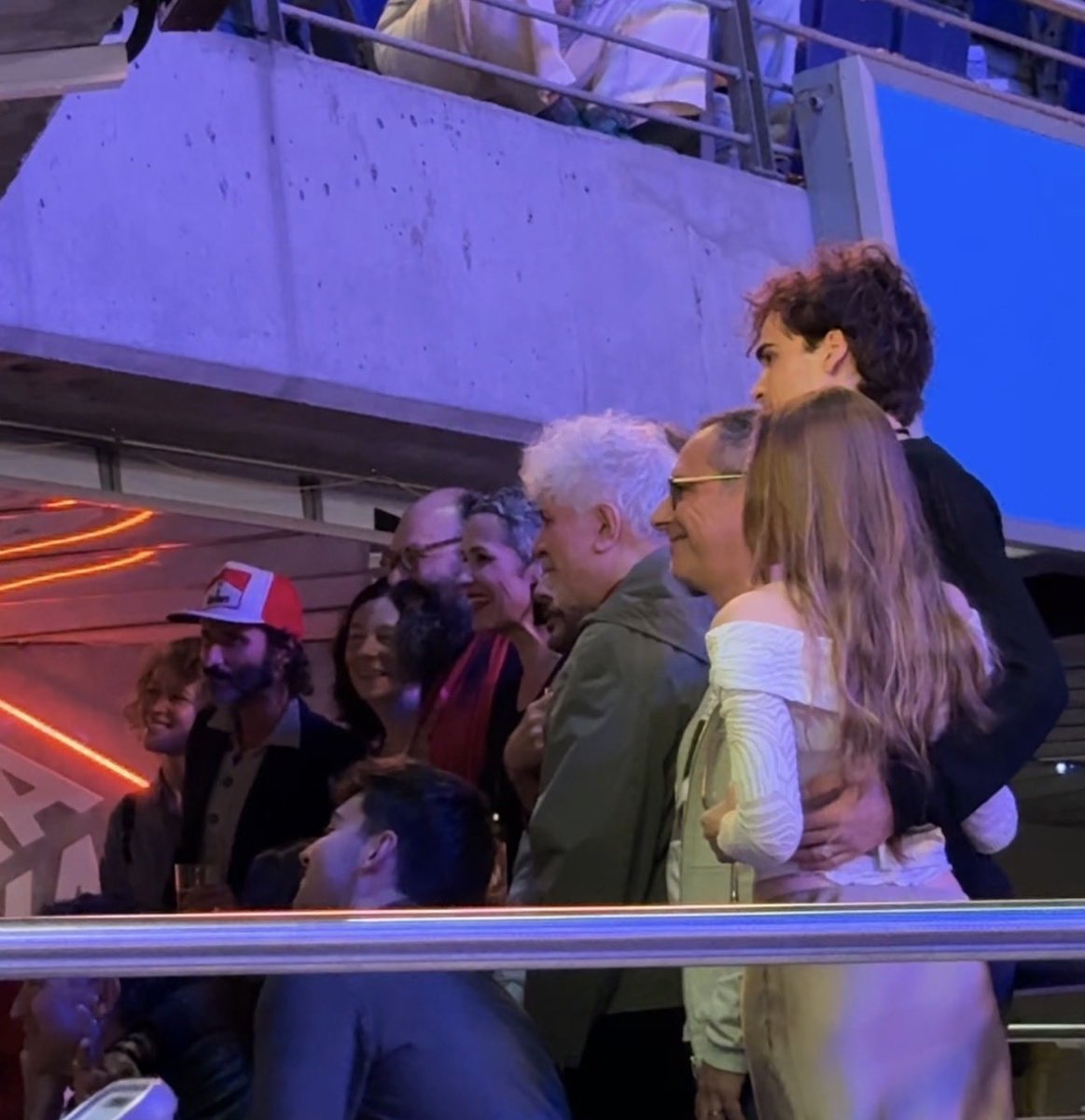 ☀️La Insolación☀️✨Blue Moon Over Juantin✨ tweet media