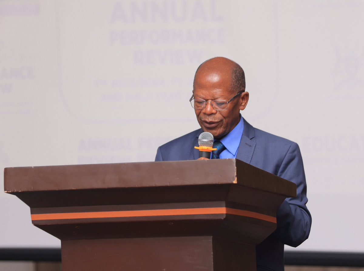 Hon Dr JC Muyingo Live tweet media